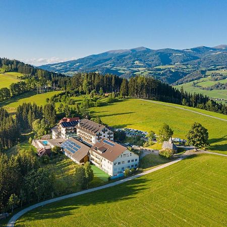 Hotel Moselebauer Bad Sankt Leonhard im Lavanttal Bagian luar foto
