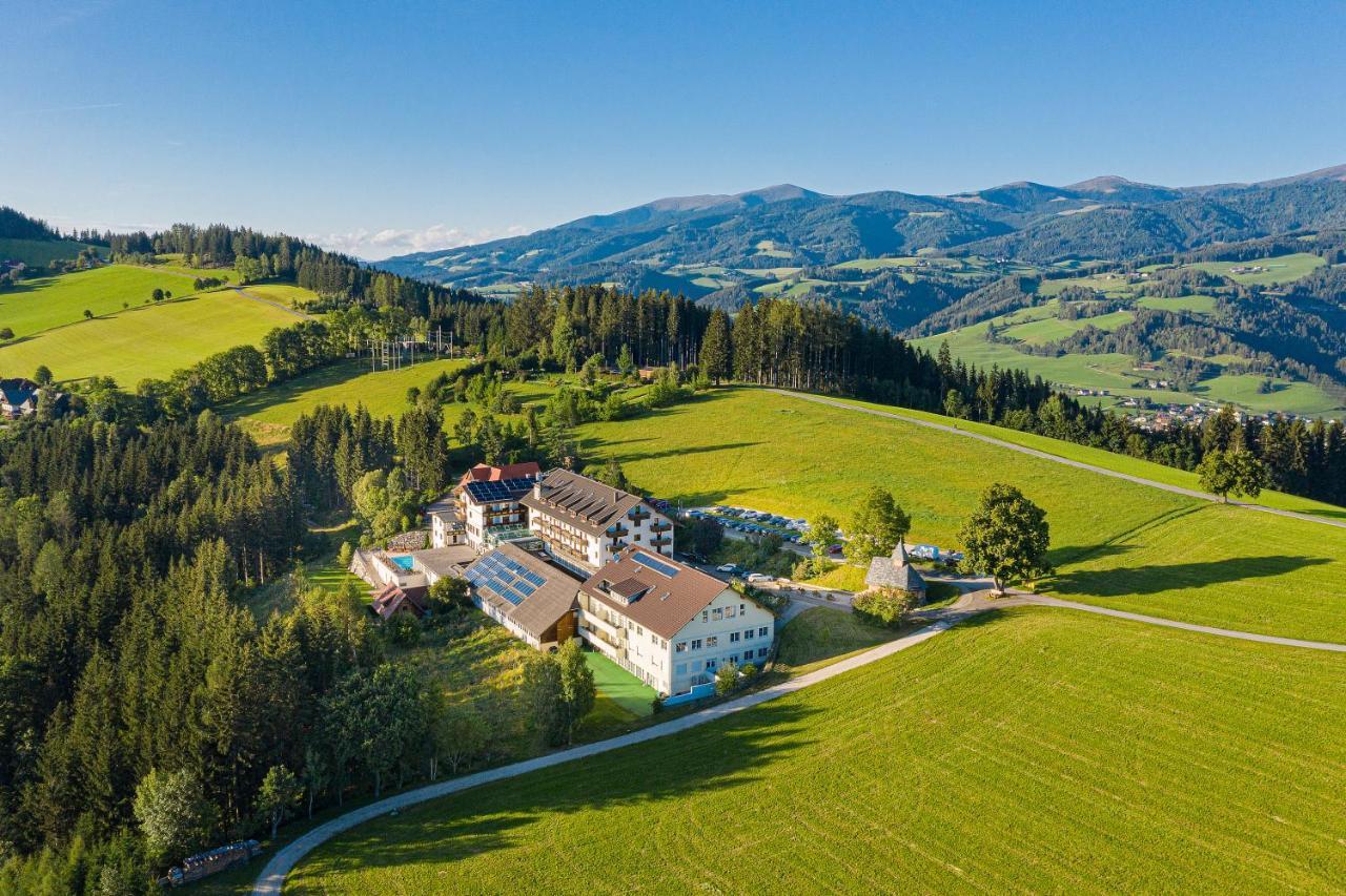 Hotel Moselebauer Bad Sankt Leonhard im Lavanttal Bagian luar foto