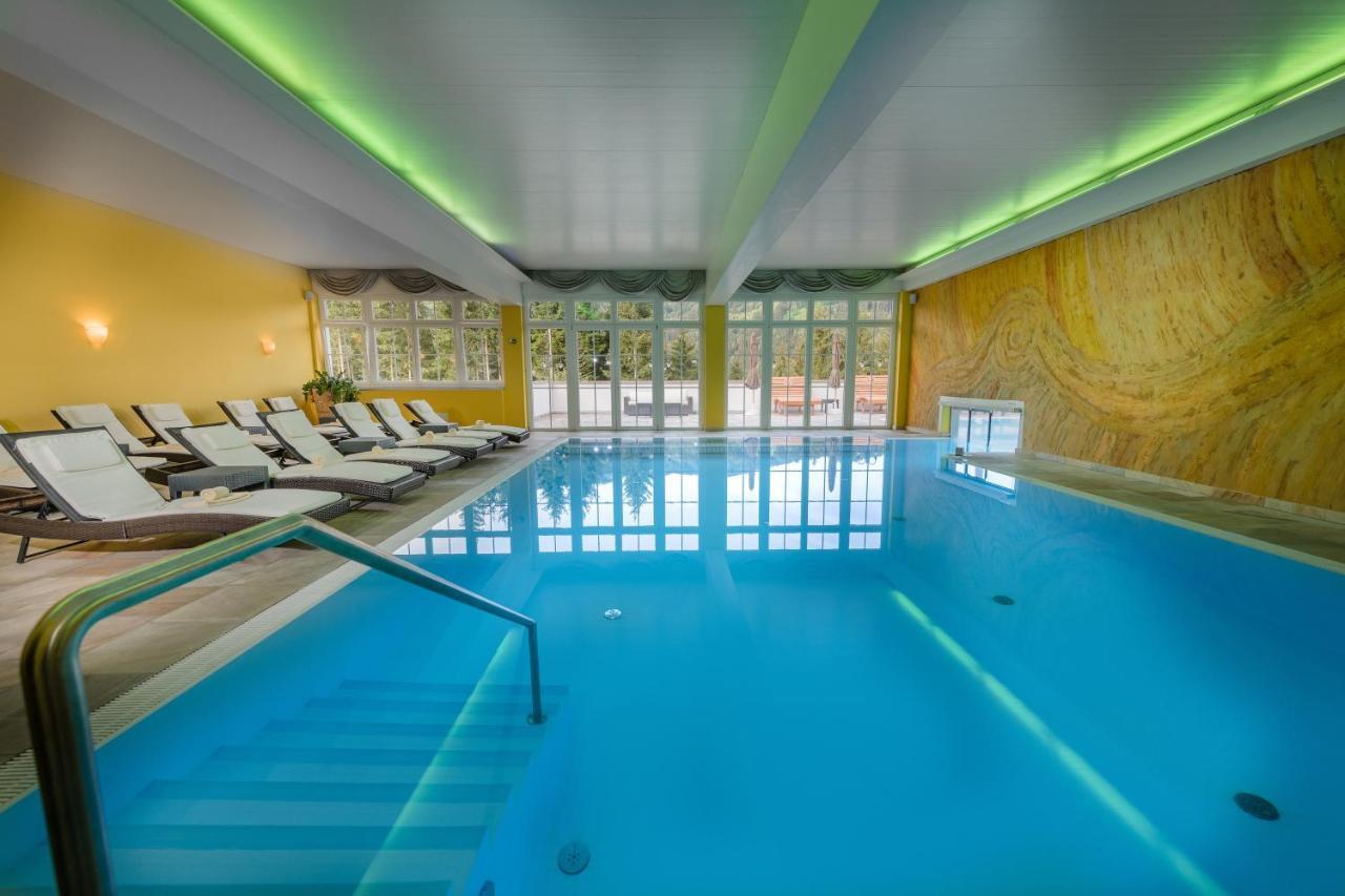 Hotel Moselebauer Bad Sankt Leonhard im Lavanttal Bagian luar foto